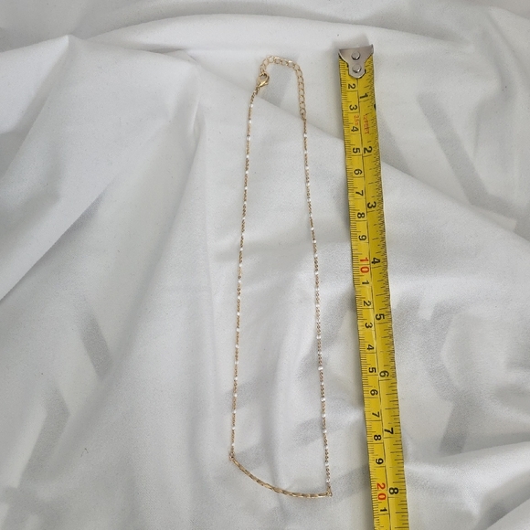 Elegant Gold Chain Necklace with subtle white beads - Picture 5 of 7